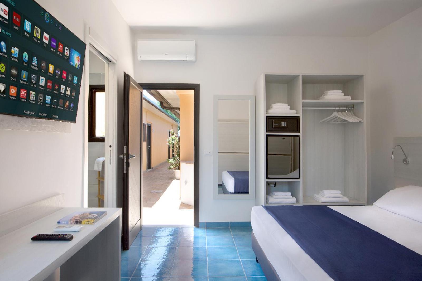 Torre San Vito Villaggio Hotel 3*